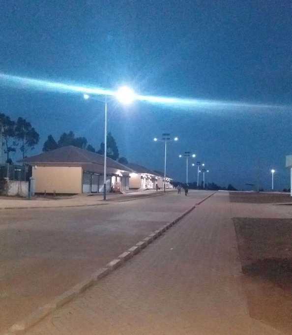 义乌市非洲科特迪瓦太阳能路灯工程
